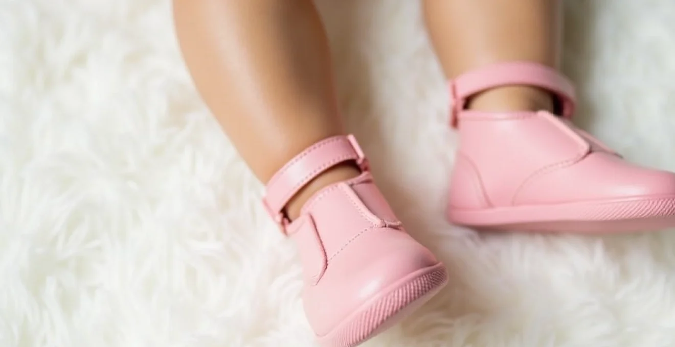 bien-choisir-les-chaussons-pour-bebe-taille-matiere-et-securite